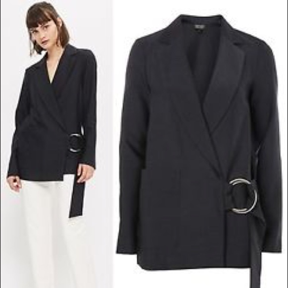 Topshop ring belt blazer 🎉🎉🤗🎊